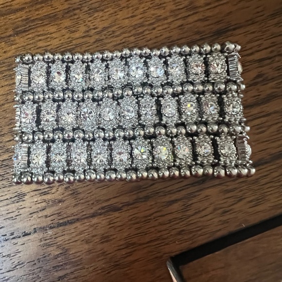 Elegant Silver Crystal Bracelet - Picture 5 of 6